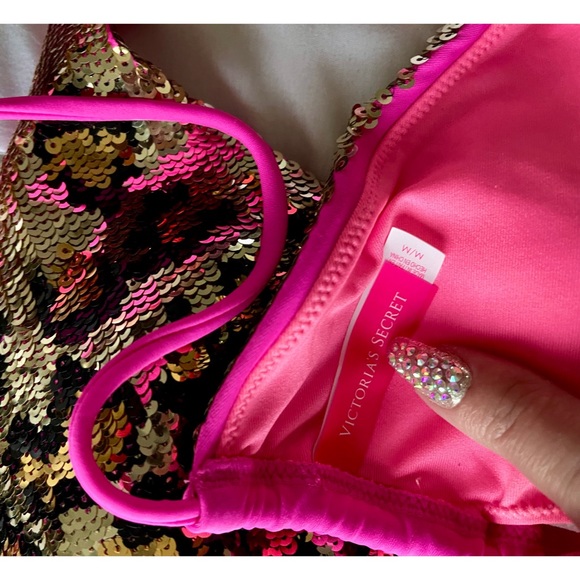 Victoriaβs Secret Hot Pink Sequins Leopard Bikini Bra Top M π₯π - Picture 3 of 4